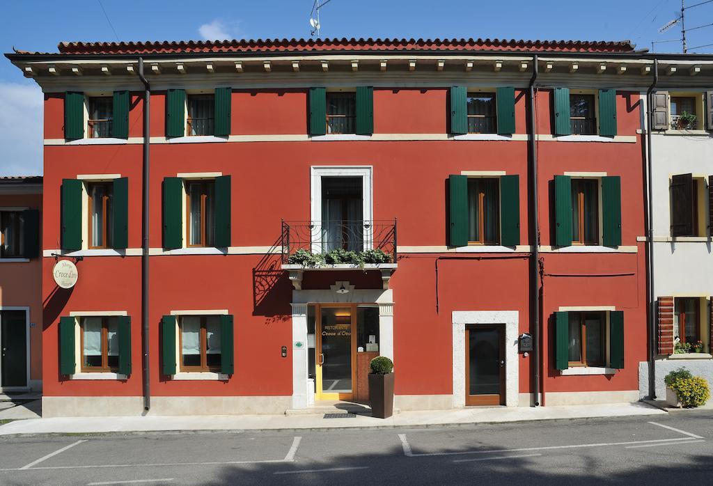 Albergo Croce D'Oro Dolcè Eksteriør bilde